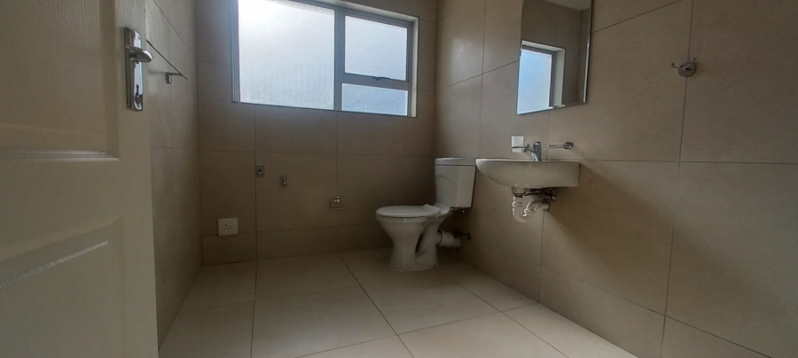 To Let 3 Bedroom Property for Rent in Surrey Estate Western Cape